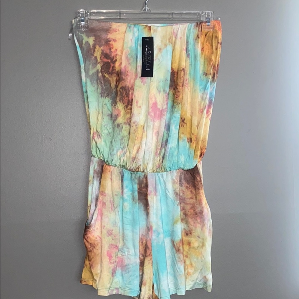 Brand new Ariella tiedye romper size L